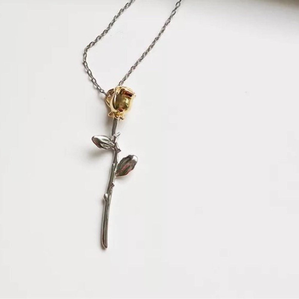 Romantic Prince's Rose Flower Pendant